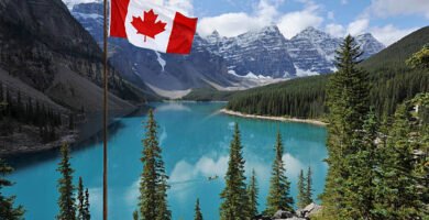 ¿Eres mexicano y quieres trabajar legalmente en Canadá? Esta guía actualizada para 2025 te explica todo: los pasos, tipos de visa, empleos disponibles y portales donde aplicar.